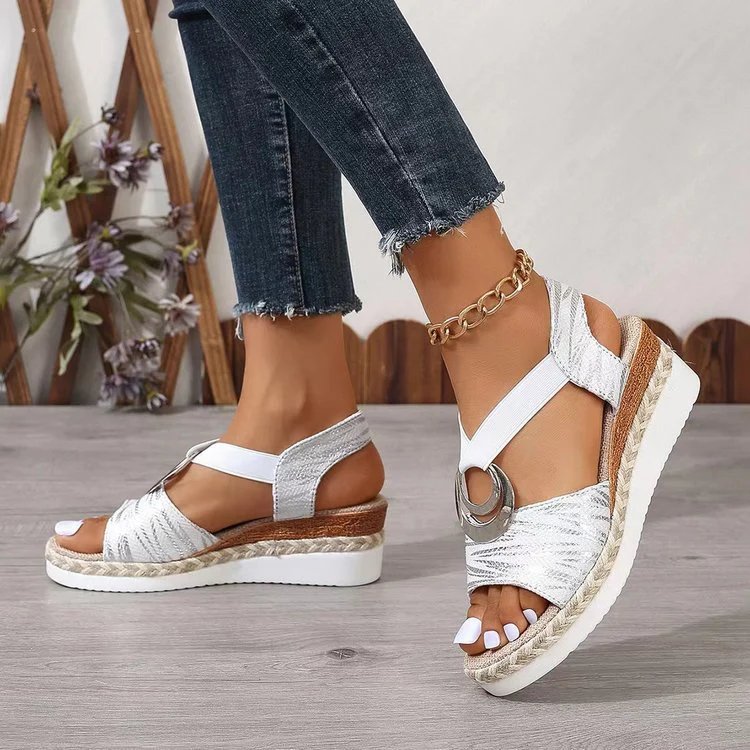 Sofia™ – Sandali Espadrillas con Zeppa e Dettaglio Metallico