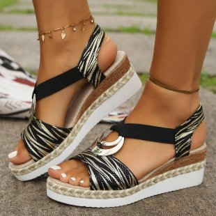 Sofia™ – Sandali Eleganti con Zeppa e Dettaglio Metallico