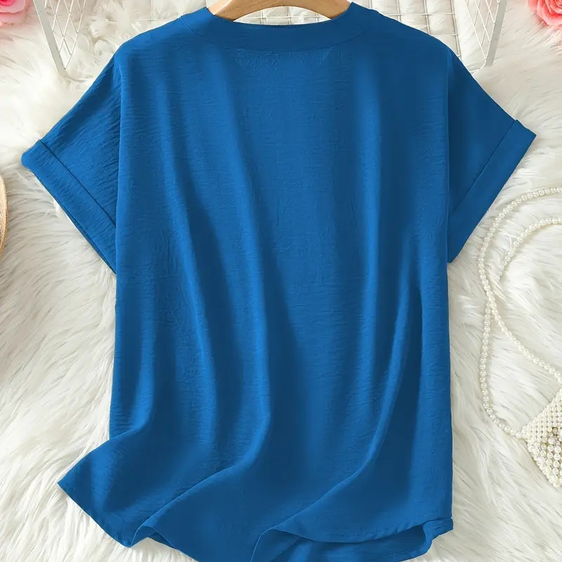T-shirt moderna a taglio ampio